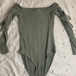 American Eagle off the shoulder bodysuit